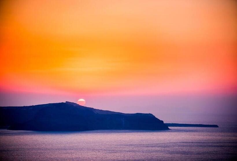 Отель Kratiras View Luxury Suites