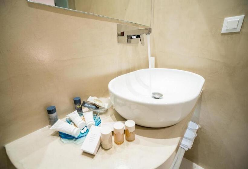 Отель Kratiras View Luxury Suites