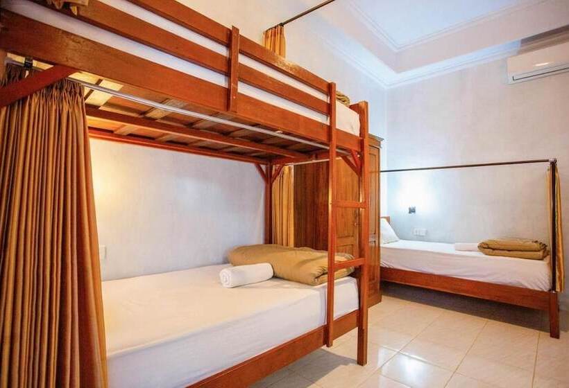 בית מלון כפרי Kamasanti Hostel