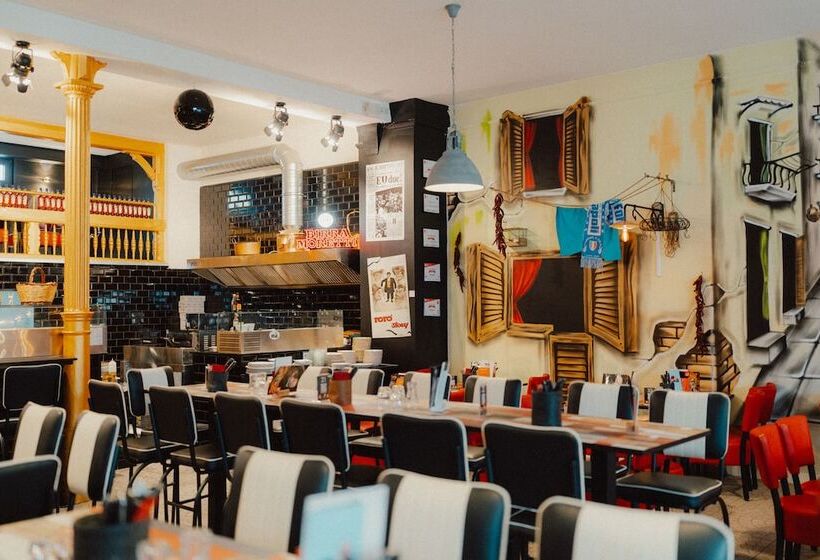 Отель Schwarzes Kreuz