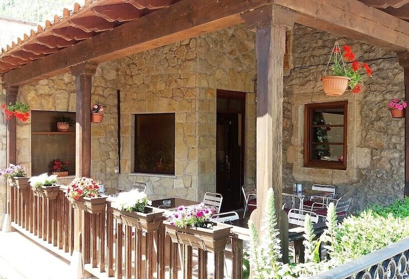 هتل Rural Cabrales