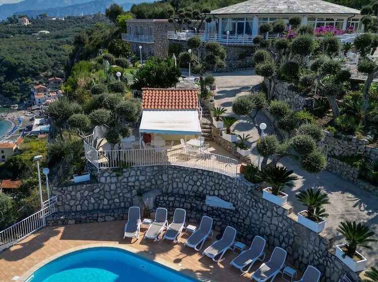 فندق Villa Lubrense Sorrento