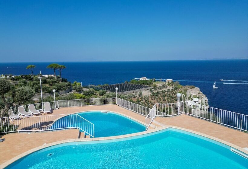 فندق Villa Lubrense Sorrento