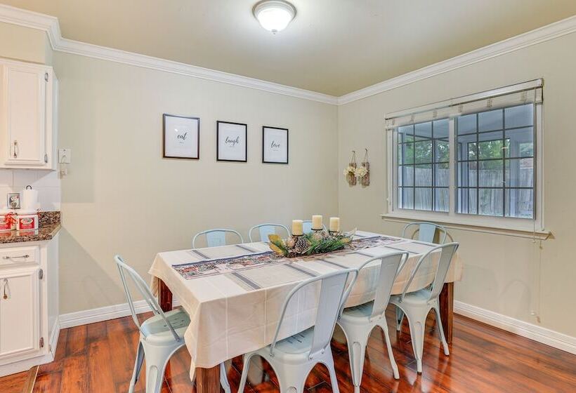 Houston Home W/ Screened Porch, Near Sugar Land!