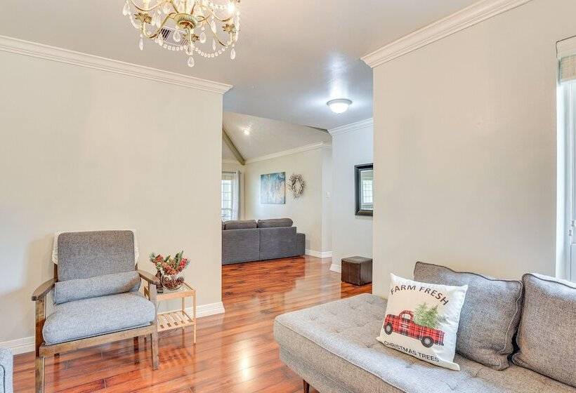 Houston Home W/ Screened Porch, Near Sugar Land!