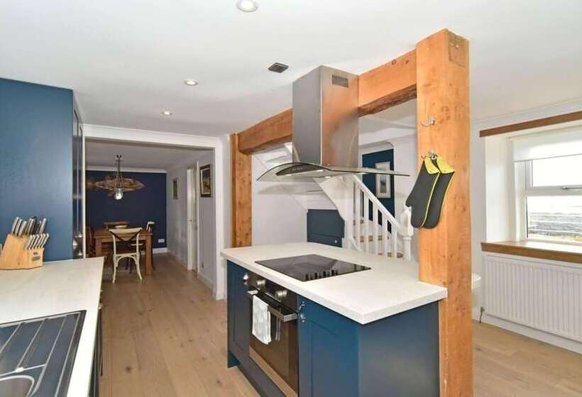 2bed Cottage Johnshaven   Family Friendy