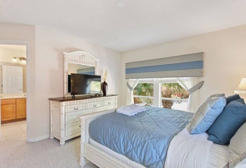 Indian Summer At Watersong Resort