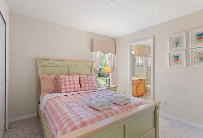 Indian Summer At Watersong Resort