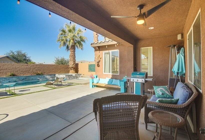 Indio Oasis W/ Heated Saltwater Pool + Hot Tub!