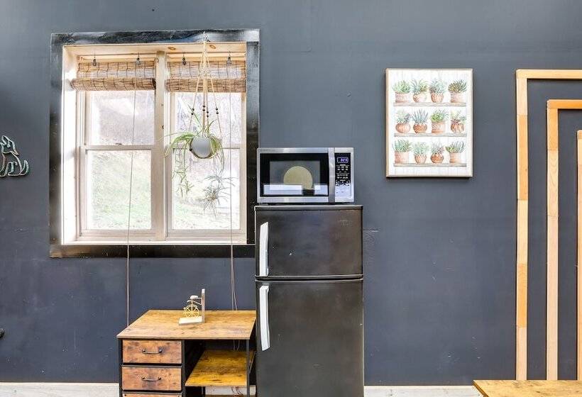 Inviting Vilas Cottage: 9 Mi To Downtown Boone!