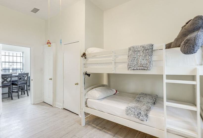 Jacksonville Home, Half Mi To Everbank Stadium!