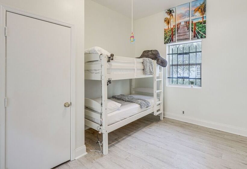 Jacksonville Home, Half Mi To Everbank Stadium!