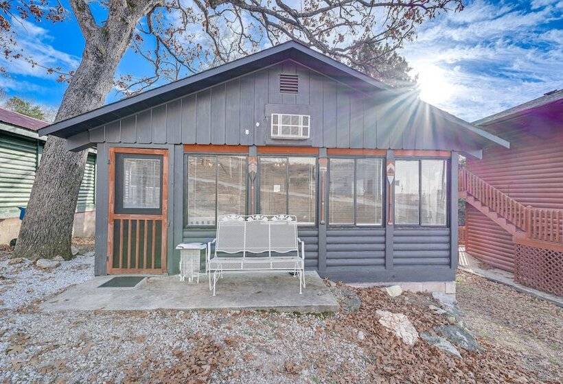 Kimberling City Cabin: 5 Min Walk To Lake