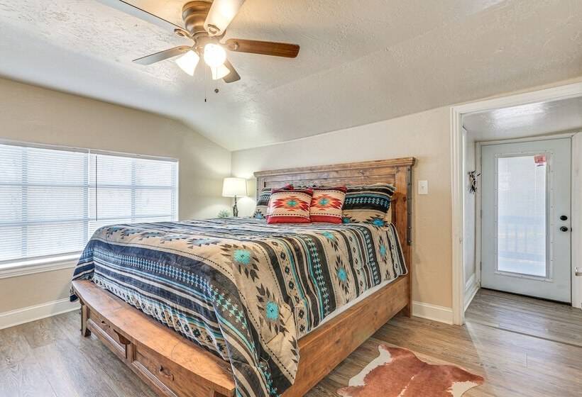 ~ 3 Mi To Lake Texoma: Kingston Family Retreat