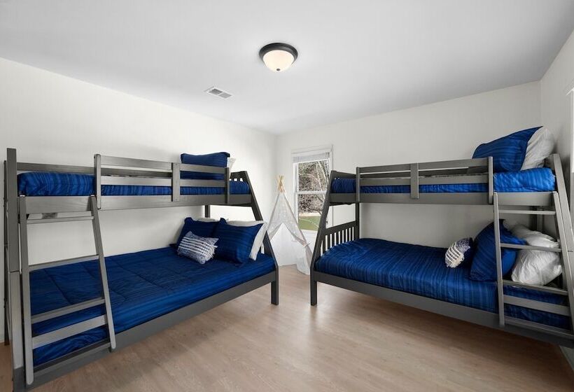 Knotty Pines By Avantstay Lake Views, Renovated