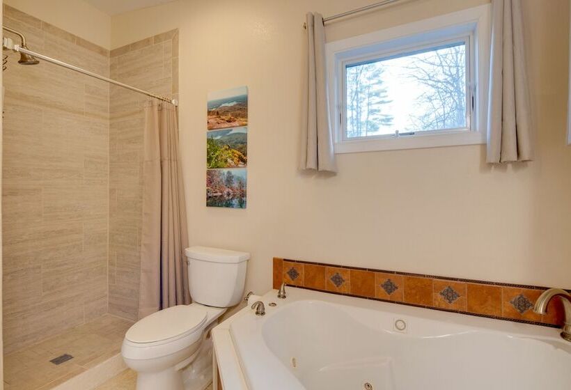 Lake Lure Village Cabin, 3 Mi To Chimney Rock!