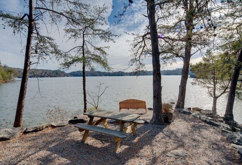 Lake Lure Village Cabin, 3 Mi To Chimney Rock!
