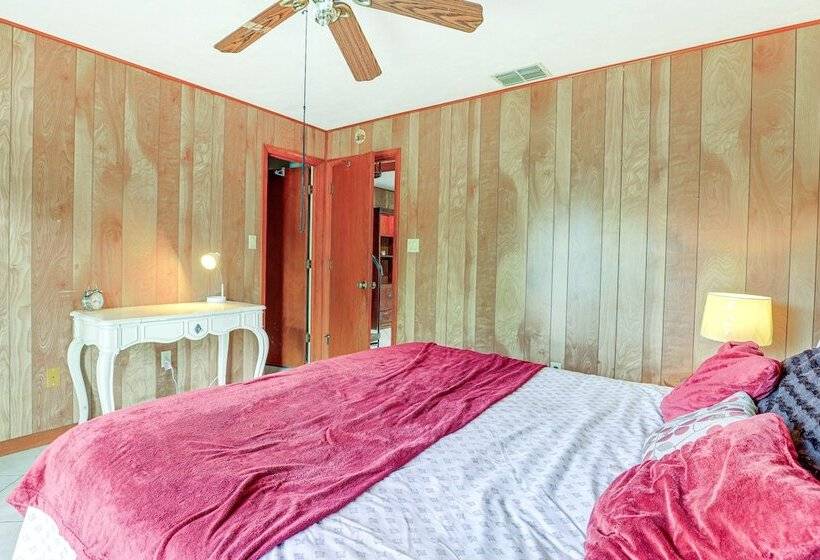 Lake Placid Home W/ Screened Porch: Near Lake Clay