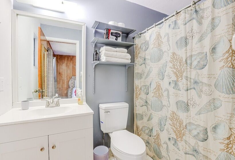 Lake Placid Home W/ Screened Porch: Near Lake Clay