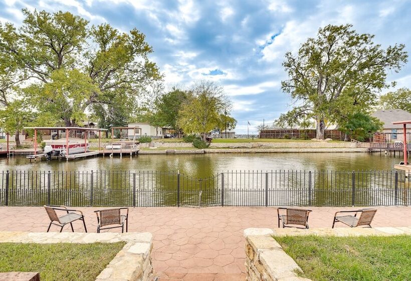 Lakefront Granbury Home With Fire Pit & Grill!