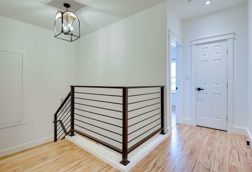 Lakefront Granbury Home With Fire Pit & Grill!