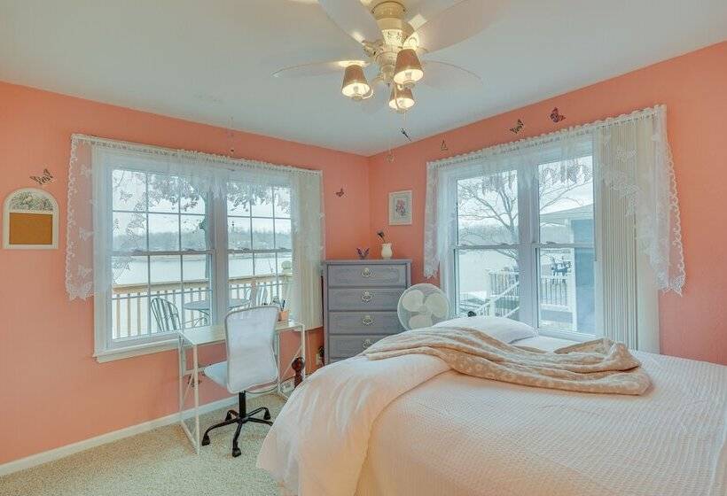 Lakefront Gravois Mills Home W/ Dock, Dogs Welcome