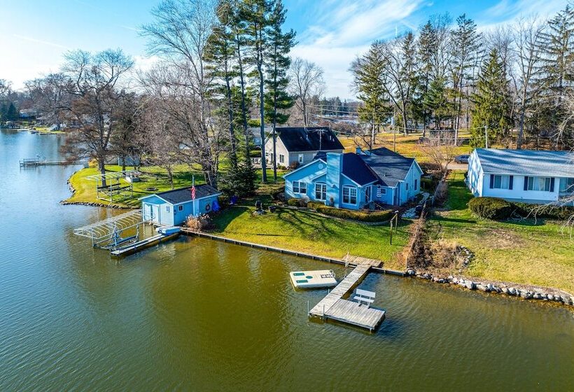 Lakefront Paw Paw Cottage W/ Boats & 2 Docks!
