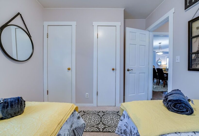 Lakefront Paw Paw Cottage W/ Boats & 2 Docks!