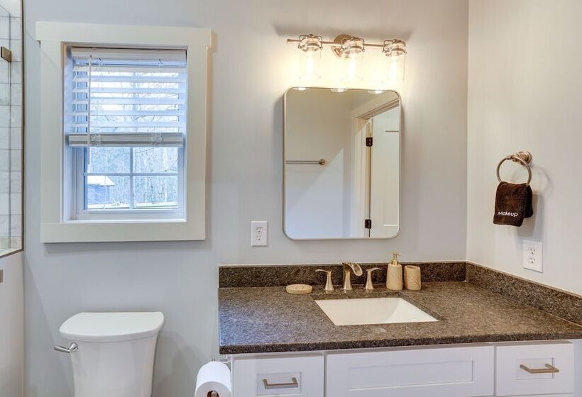 Lakefront Retreat At Waters Edge W/ Fire Pit!