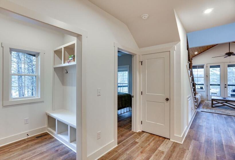 Lakefront Retreat At Waters Edge W/ Fire Pit!