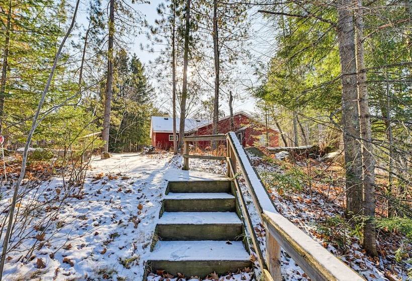 Lakefront Townsend Cabin W/ Fire Pit & Dock!