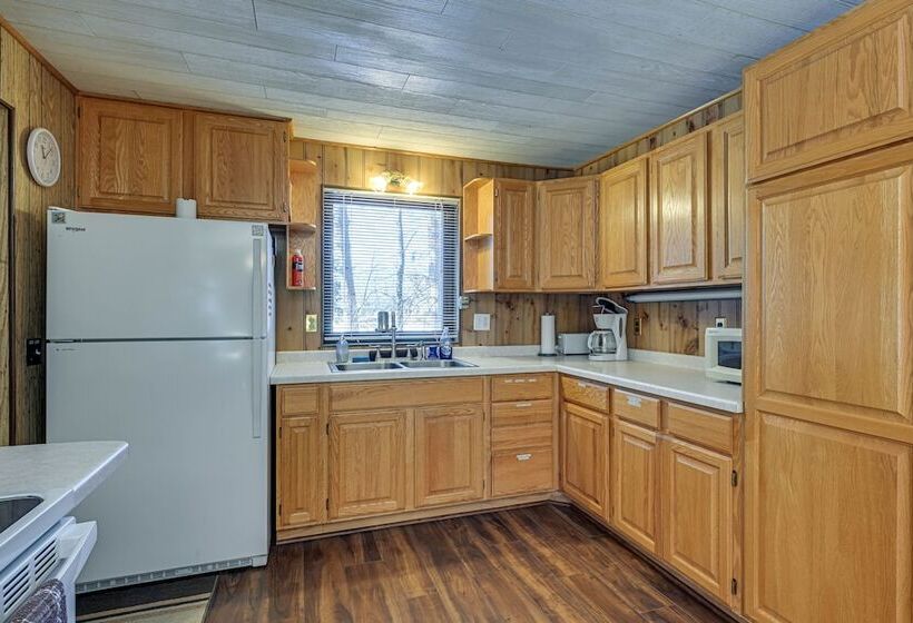 Lakefront Townsend Cabin W/ Fire Pit & Dock!