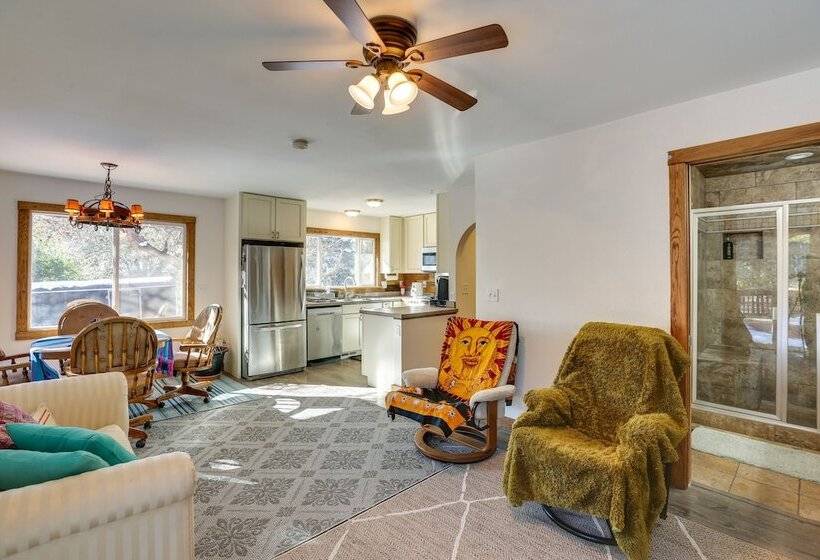 Lakewood Gem W/ Deck ~ 7 Mi To Downtown Denver