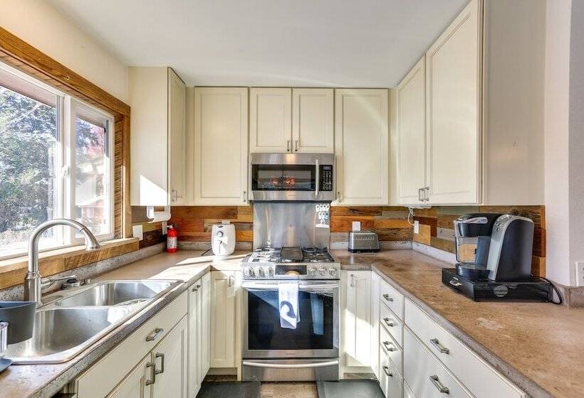 Lakewood Gem W/ Deck ~ 7 Mi To Downtown Denver