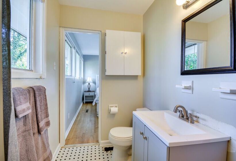 Laptop Friendly Greensboro Home W/ Fireplace!