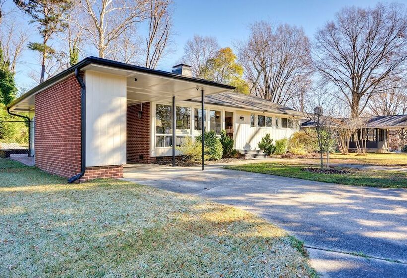 Laptop Friendly Greensboro Home W/ Fireplace!