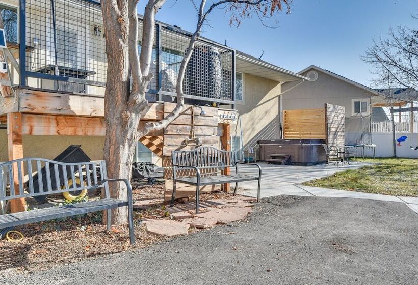 Layton Home W/ Pool + Hot Tub, 23 Mi To Snowbasin!