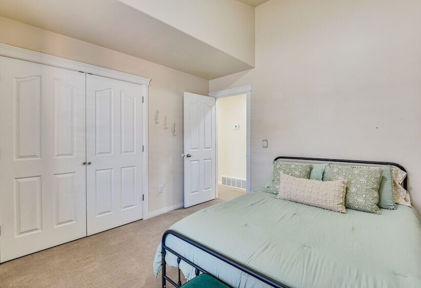 Layton Home W/ Pool + Hot Tub, 23 Mi To Snowbasin!