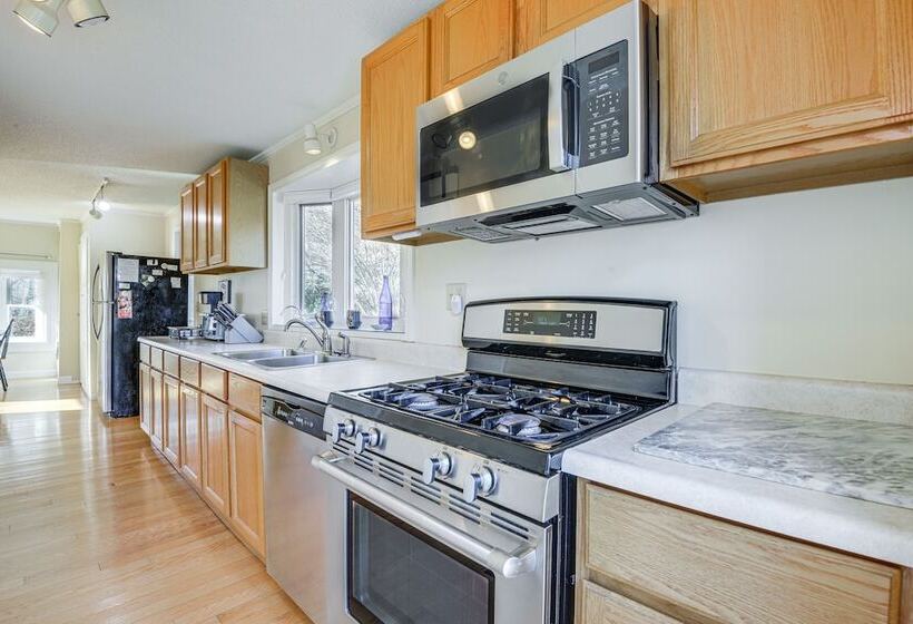 Littleton Lakeside Retreat W/ Deck & Yard!