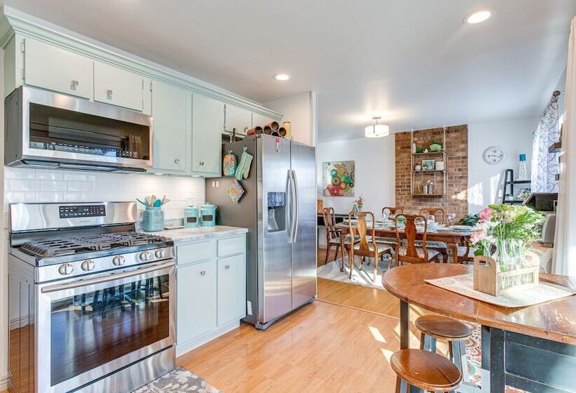 10 Mi To Dtwn Denver: Lakewood Home W/ Patio