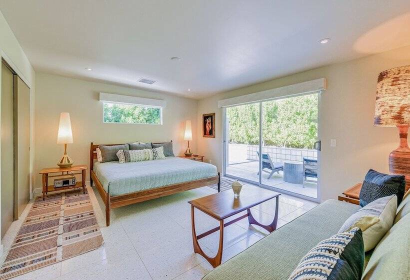 Luxe Palm Springs Home   2 Mi To Downtown!