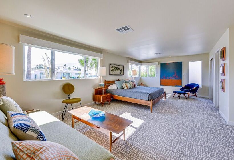 Luxe Palm Springs Home   2 Mi To Downtown!