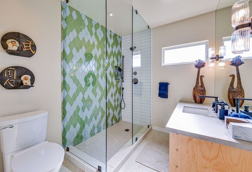 Luxe Palm Springs Home   2 Mi To Downtown!