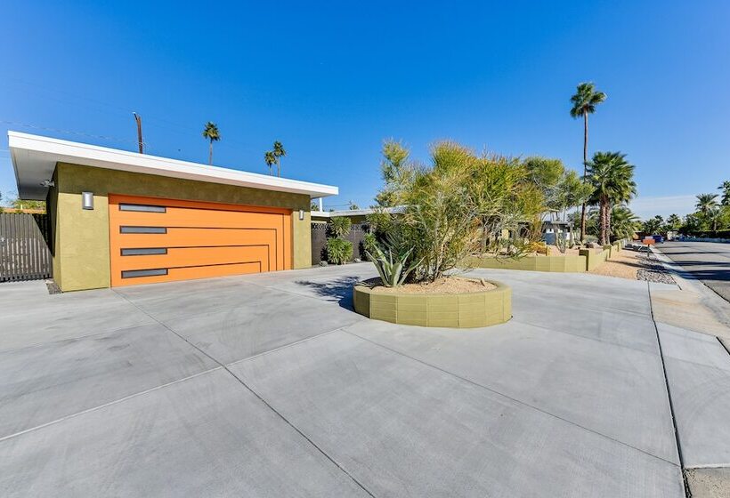 Luxe Palm Springs Home   2 Mi To Downtown!