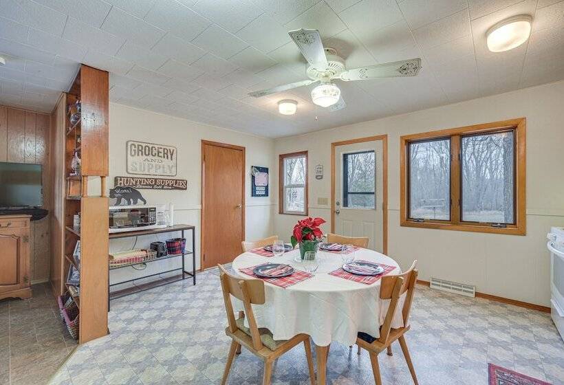 Mason Cabin W/ Private Dock On Marengo Lake!