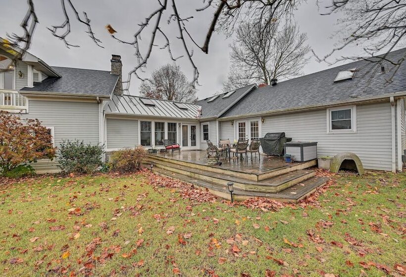 Midway Home On 22 Acres Near Bourbon Trail!