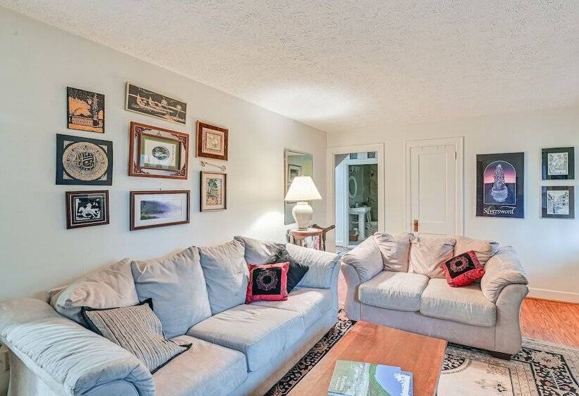 Midway Home On 22 Acres Near Bourbon Trail!