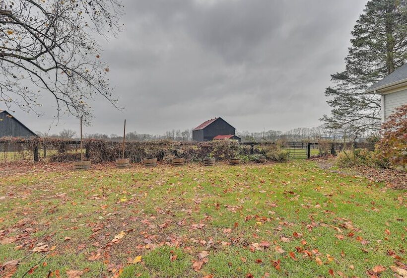 Midway Home On 22 Acres Near Bourbon Trail!