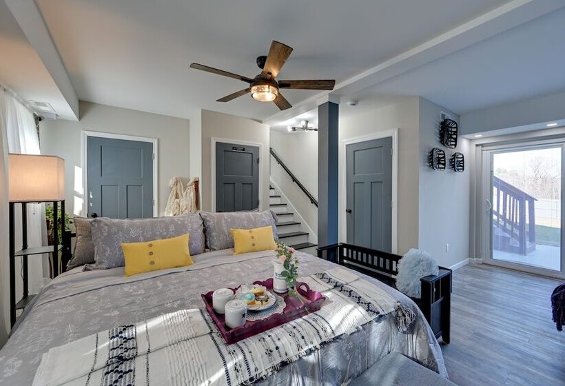 Modern Mount Airy Hideaway W/ Private Backyard!