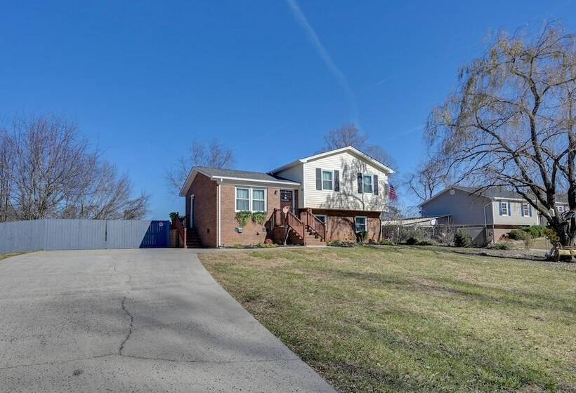 Modern Mount Airy Hideaway W/ Private Backyard!